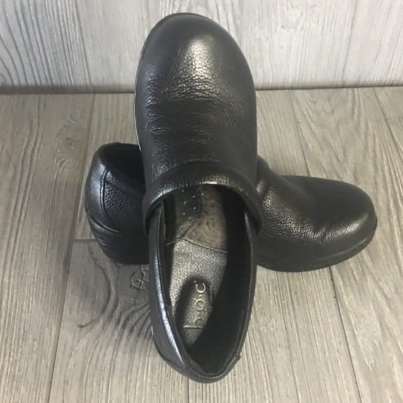 B.O.C. Black Nursing Clogs Size 7.5M - Picture 1 of 9